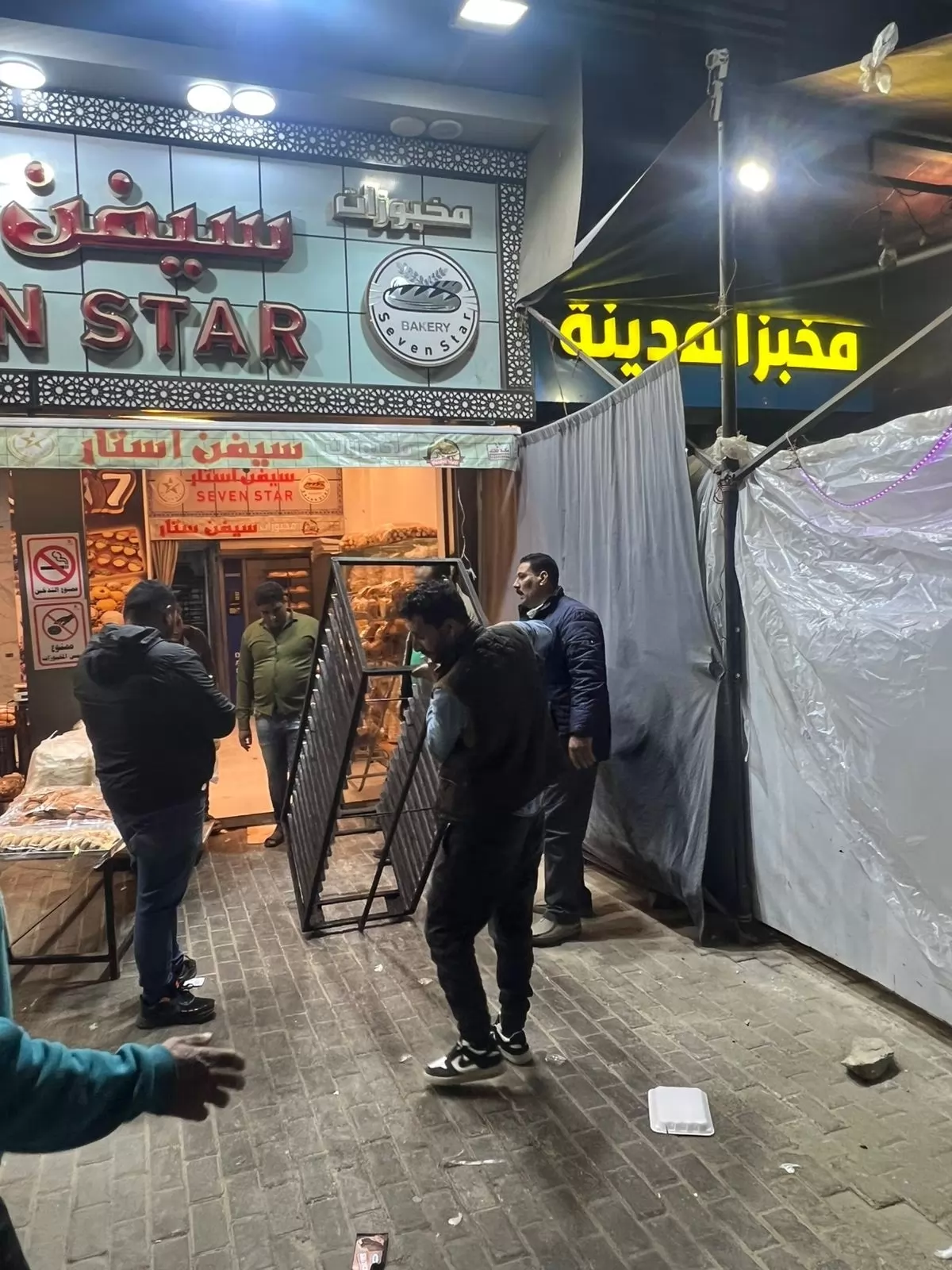 حملة مكبرة لإزالة إشغالات بالشيخ زايد .. صور