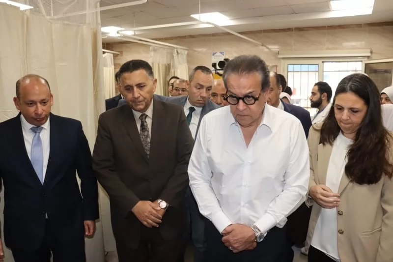 وزير الصحة يتفقد نموذج رعاية السكتة الدماغية بمستشفى القناطر