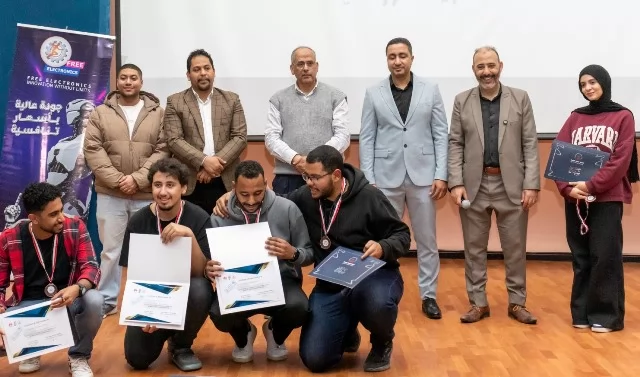 الجامعة المصرية الروسية تعلن عن أسماء الفائزين بمسابقة الروبوتات.