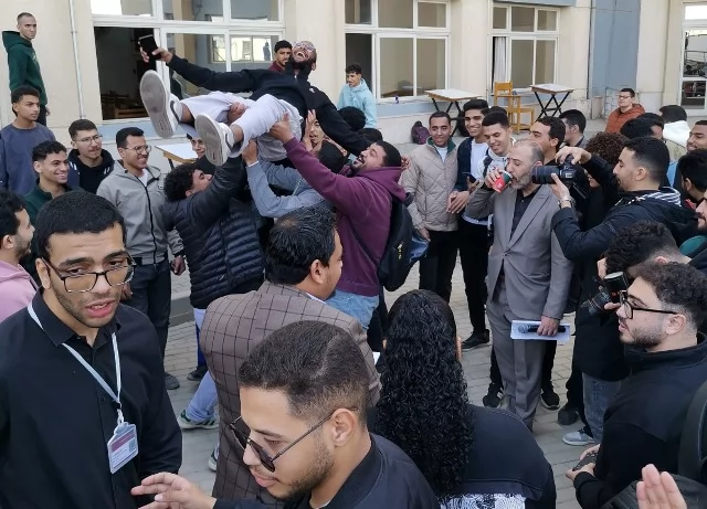 الجامعة المصرية الروسية تعلن عن أسماء الفائزين بمسابقة الروبوتات.