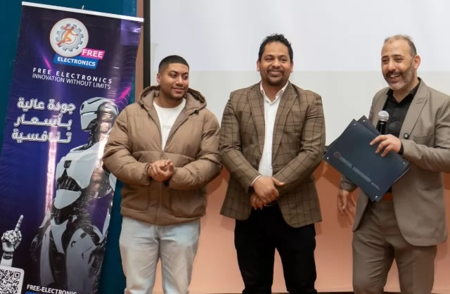 الجامعة المصرية الروسية تعلن عن أسماء الفائزين بمسابقة الروبوتات.