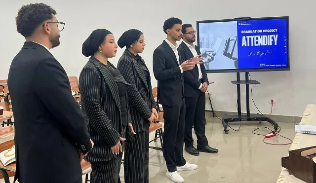 طلاب الذكاء الإصطناعى بالمصرية الروسية يقدمون 41 مشروع تخرج.. صور