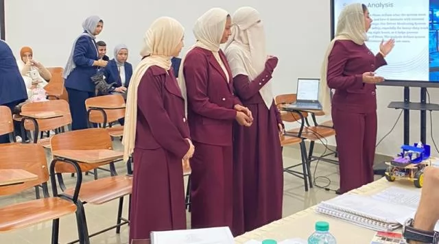 طلاب الذكاء الإصطناعى بالمصرية الروسية يقدمون 41 مشروع تخرج.. صور