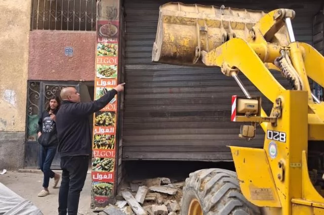 جهاز مدينة بدر يغلق 15 محل بـ