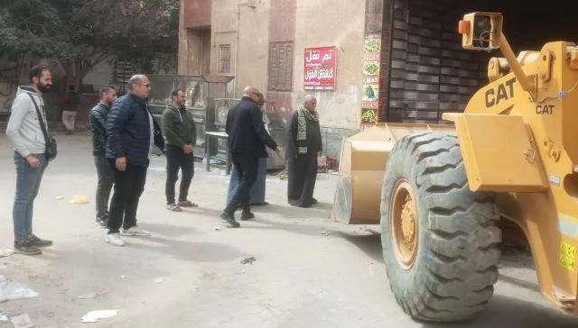 جهاز مدينة بدر يغلق 15 محل بـ