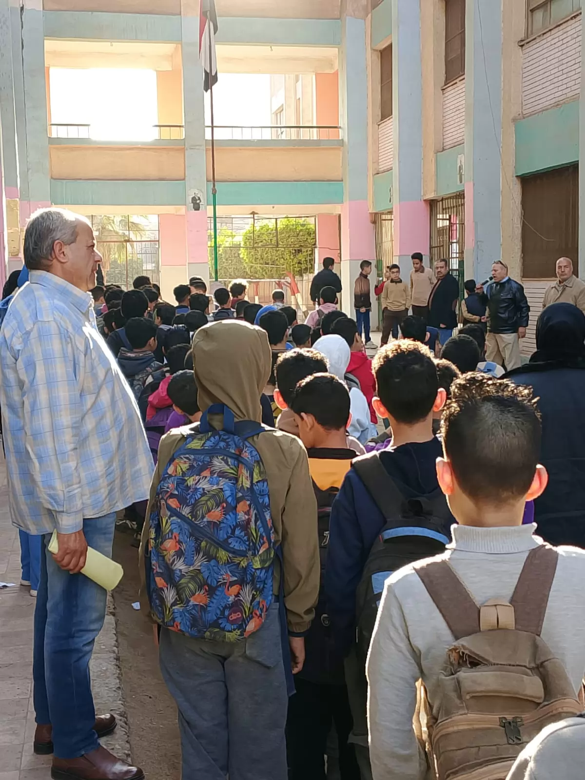 غراب في جولة ميدانية لعدد من الإدارات لتحقيق الانضباط داخل مدارس القليوبية
