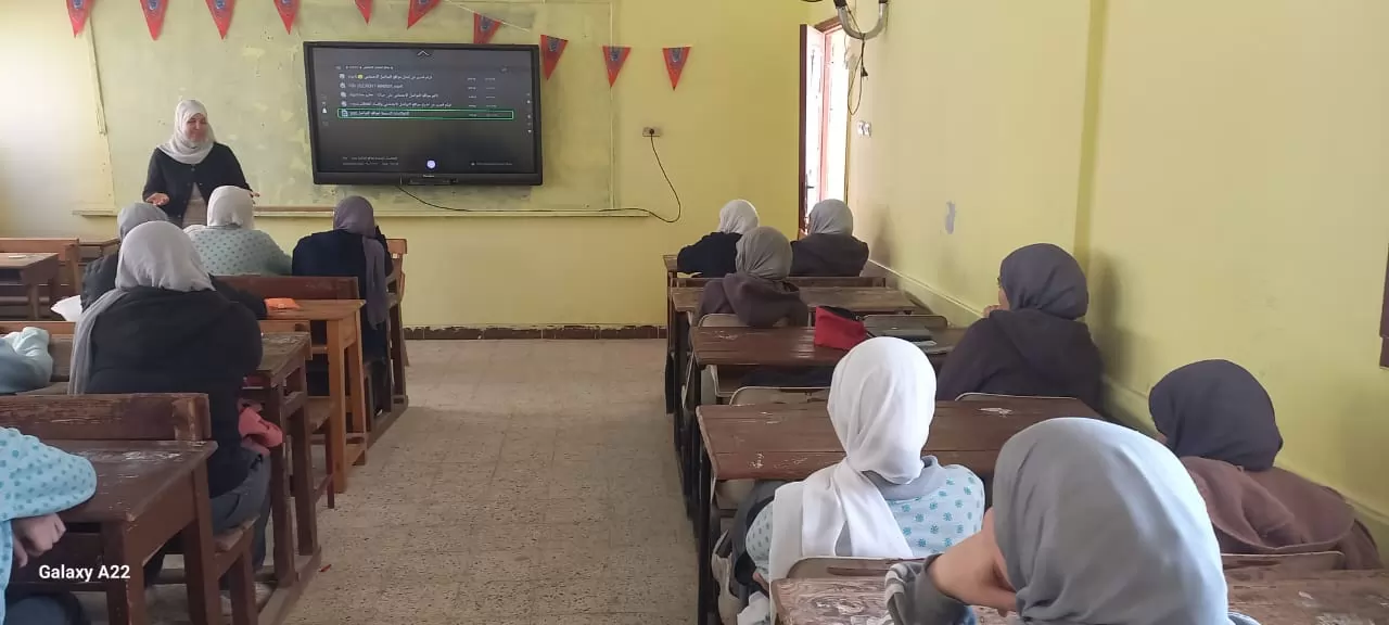 جامعة قناة السويس تنفذ 3 برامج تدريبية متخصصة