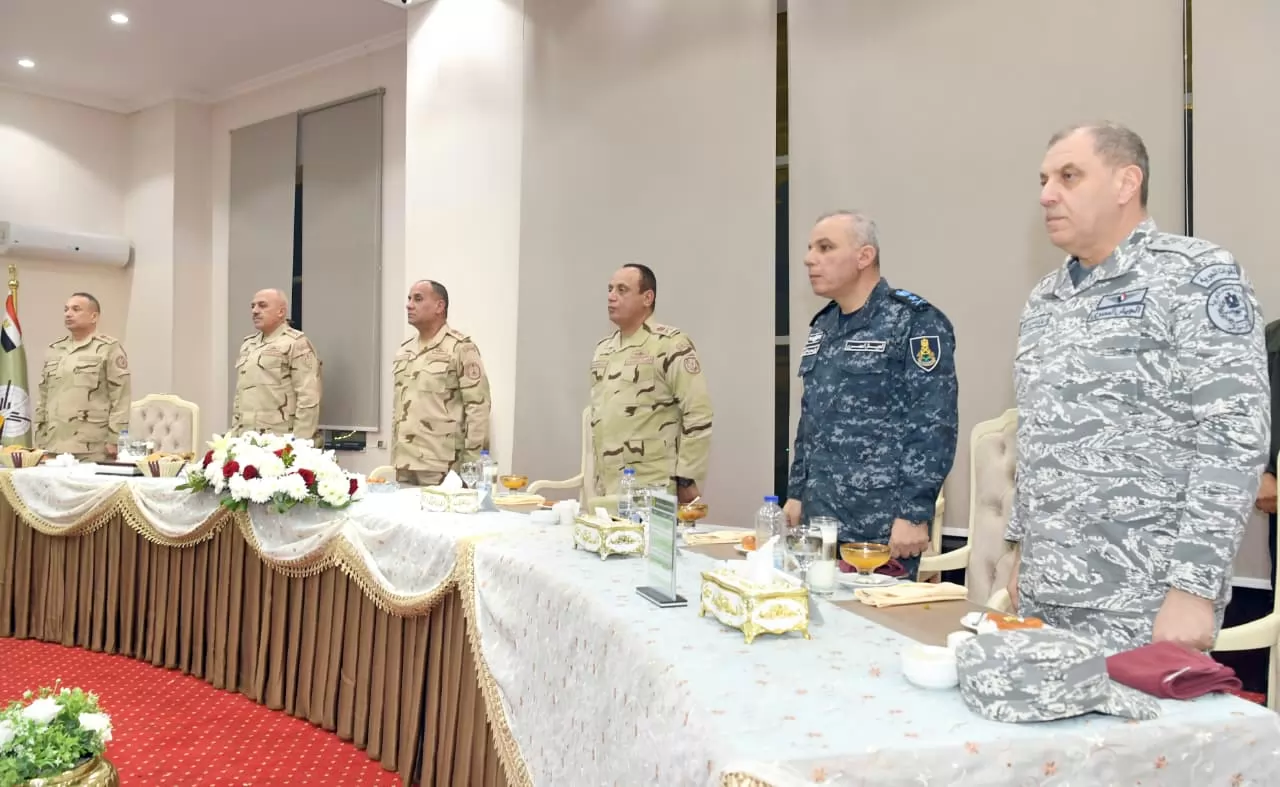 الفريق أشرف سالم زاهر وزير الدفاع يتفقد الجاهزية القتالية للمنطقة