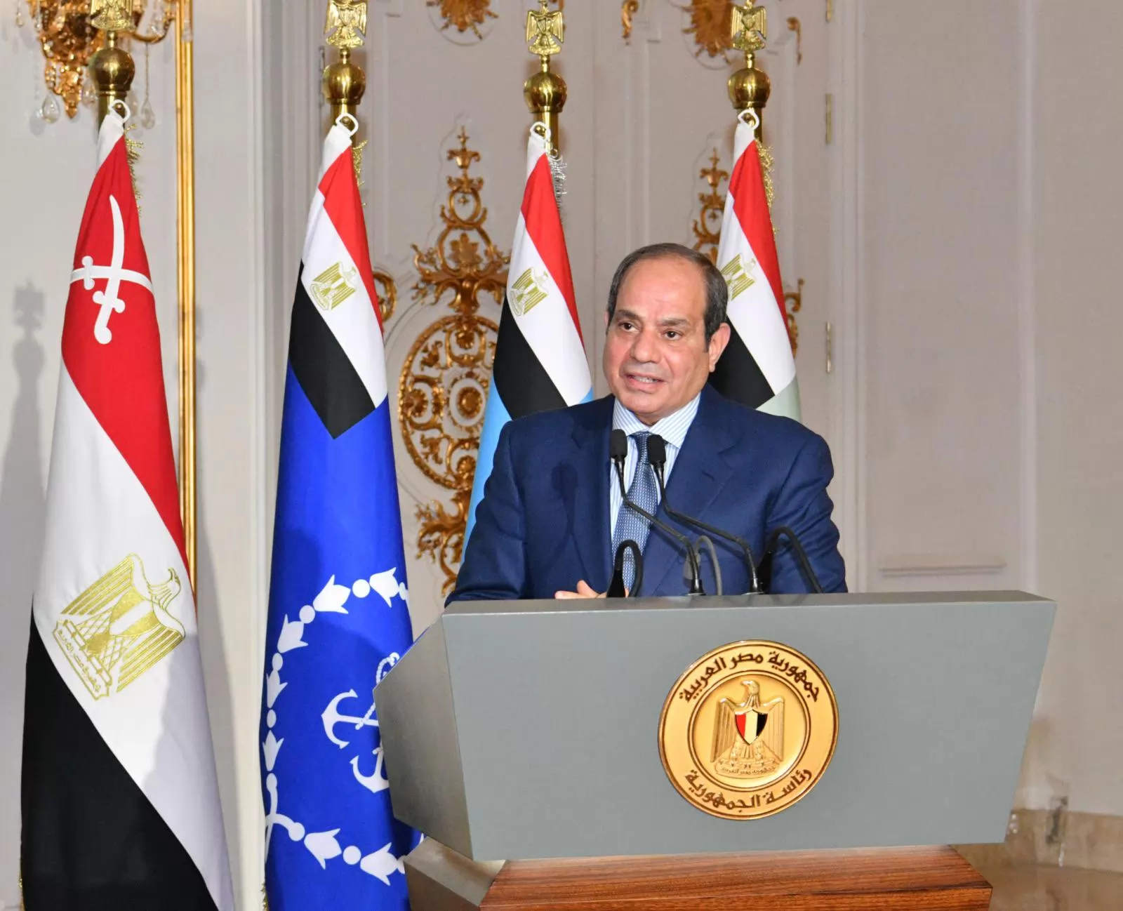المتحدث الرئاسي ينشر صور الرئيس السيسي في حفل الإفطار السنوي للقوات المسلحة