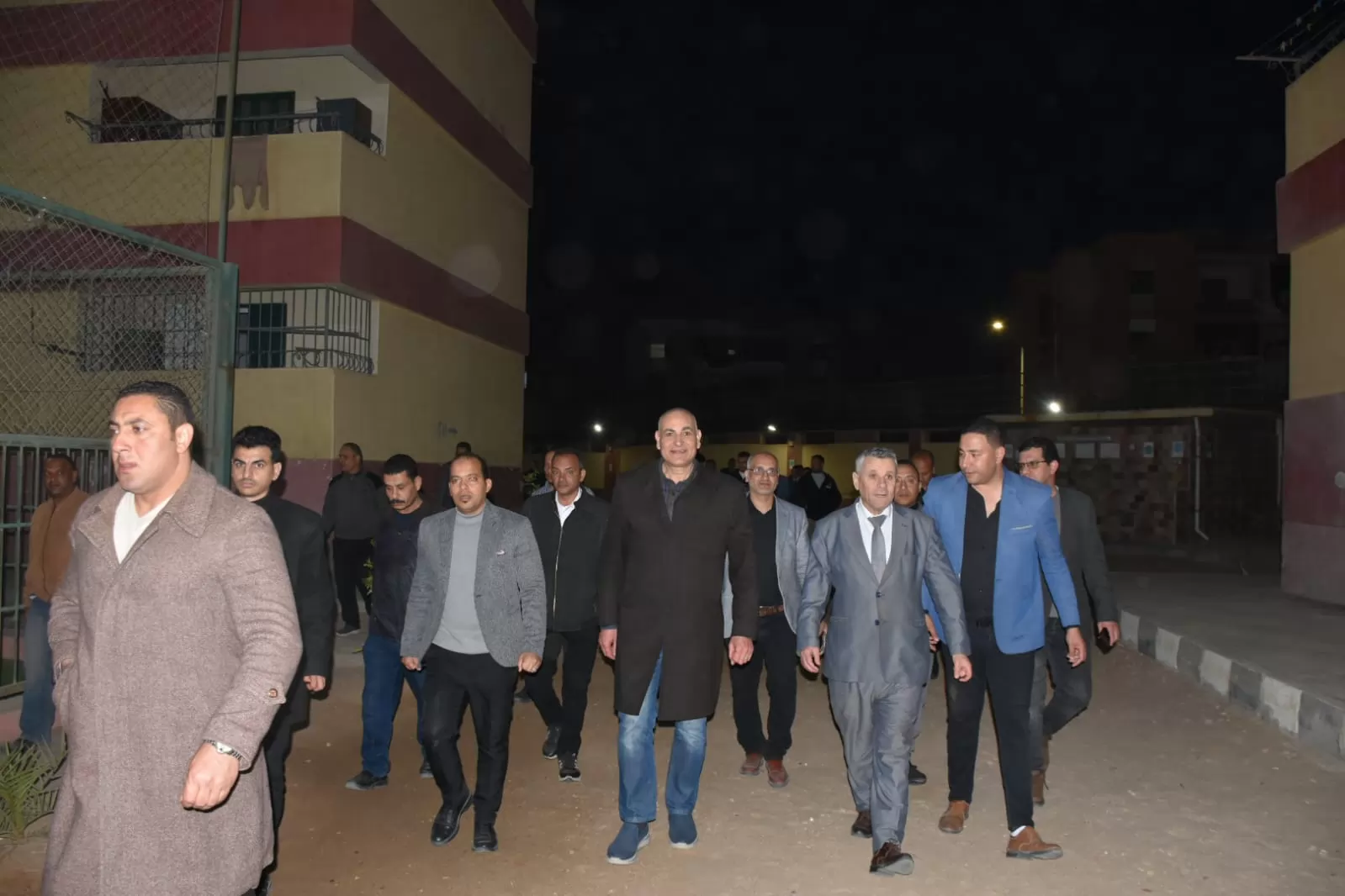محافظ دمياط يتفقد مشروع تطوير كورنيش النيل بالسنانية