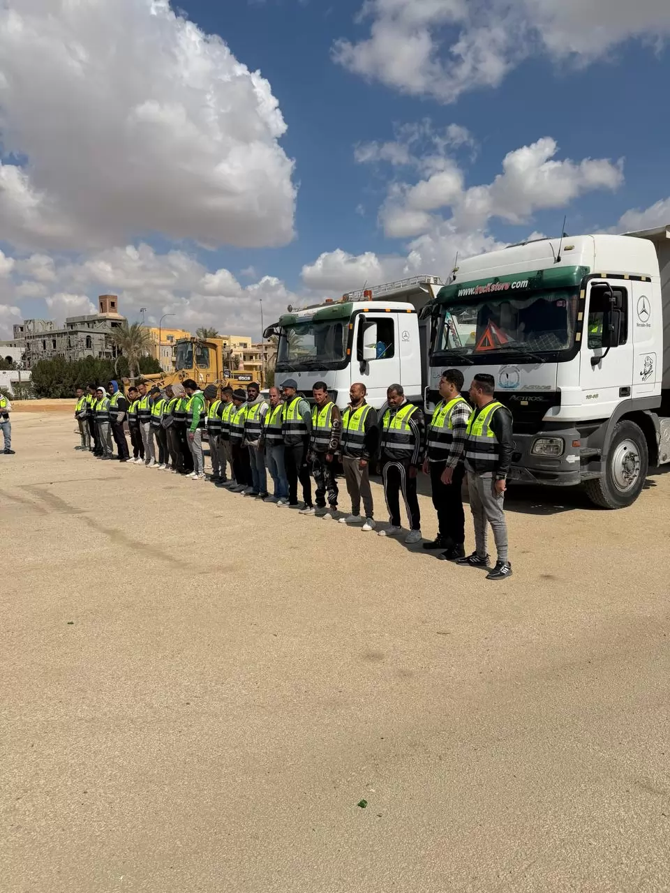  زعفر: حملة مشددة ضد الإشغالات بالقطاع الشمالي لـ6 أكتوبر.. ضور