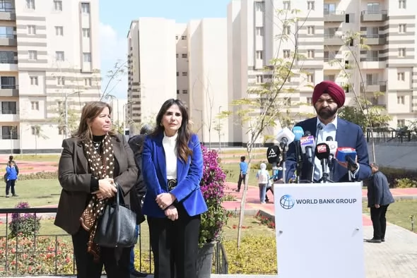 رئيس البنك الدولي يتفقد وحدات 