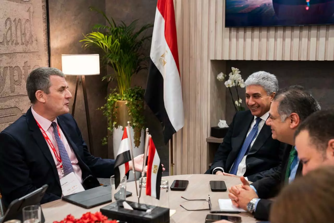 وزير السياحة يلتقي بقيادات الاتحاد الفيدرالي لصناعة السياحة الألم