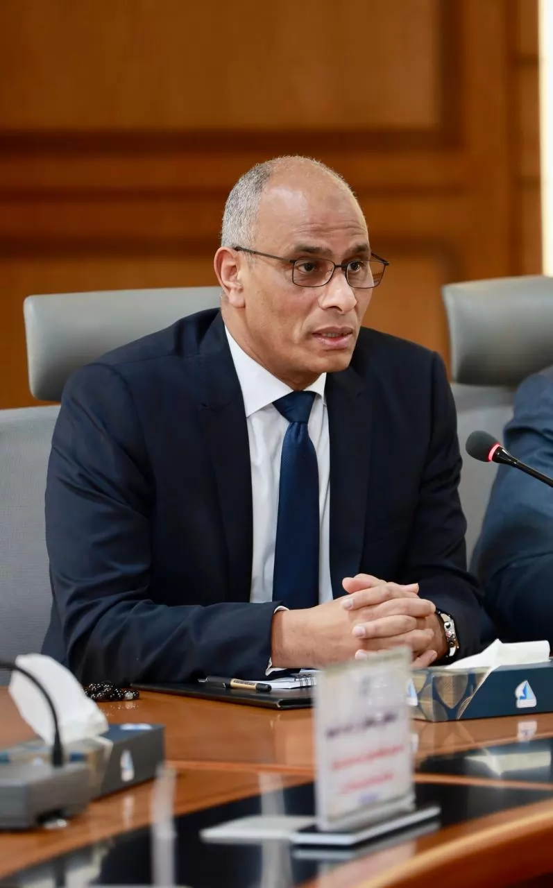 ضبط كميات من المواد البترولية وسلع مجهولة المصدر بكفر الشيخ