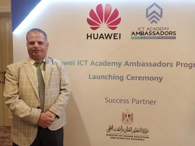 طلاب الجامعة المصرية الروسية يحصلون على 5 ميداليات بمسابقة هواوى.