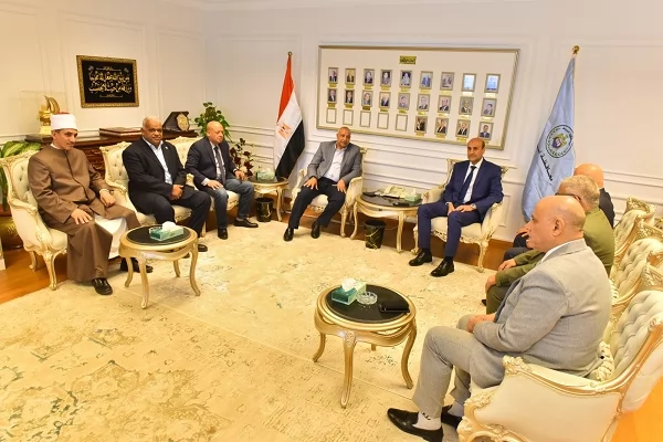  وفد الاتحاد المحلي لنقابات العمال يؤكد: العمال شركاء أساسيون 