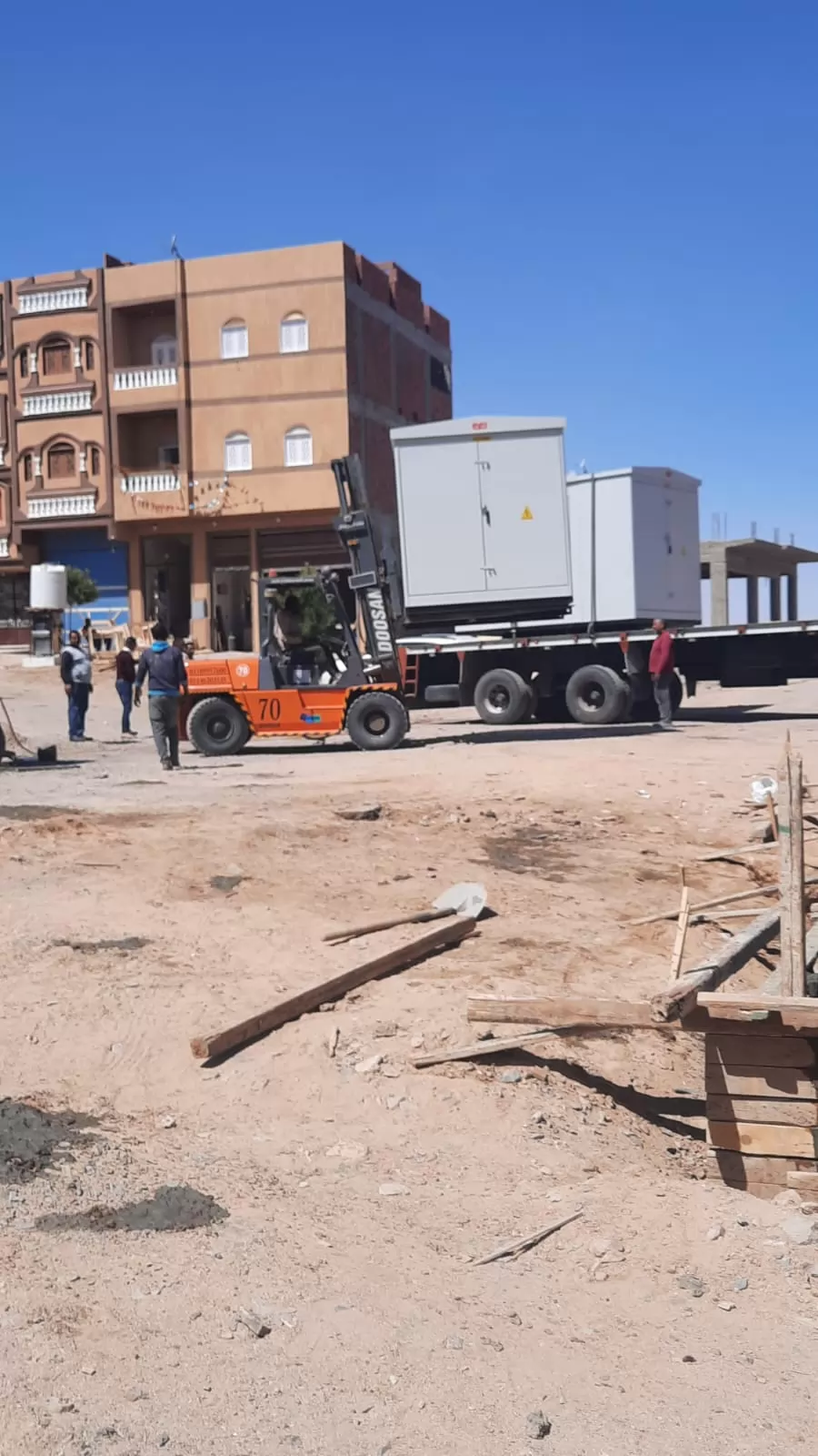 انطلاق المرحلة الأولى لكهرباء تقسيمات سفاجا الجديدة