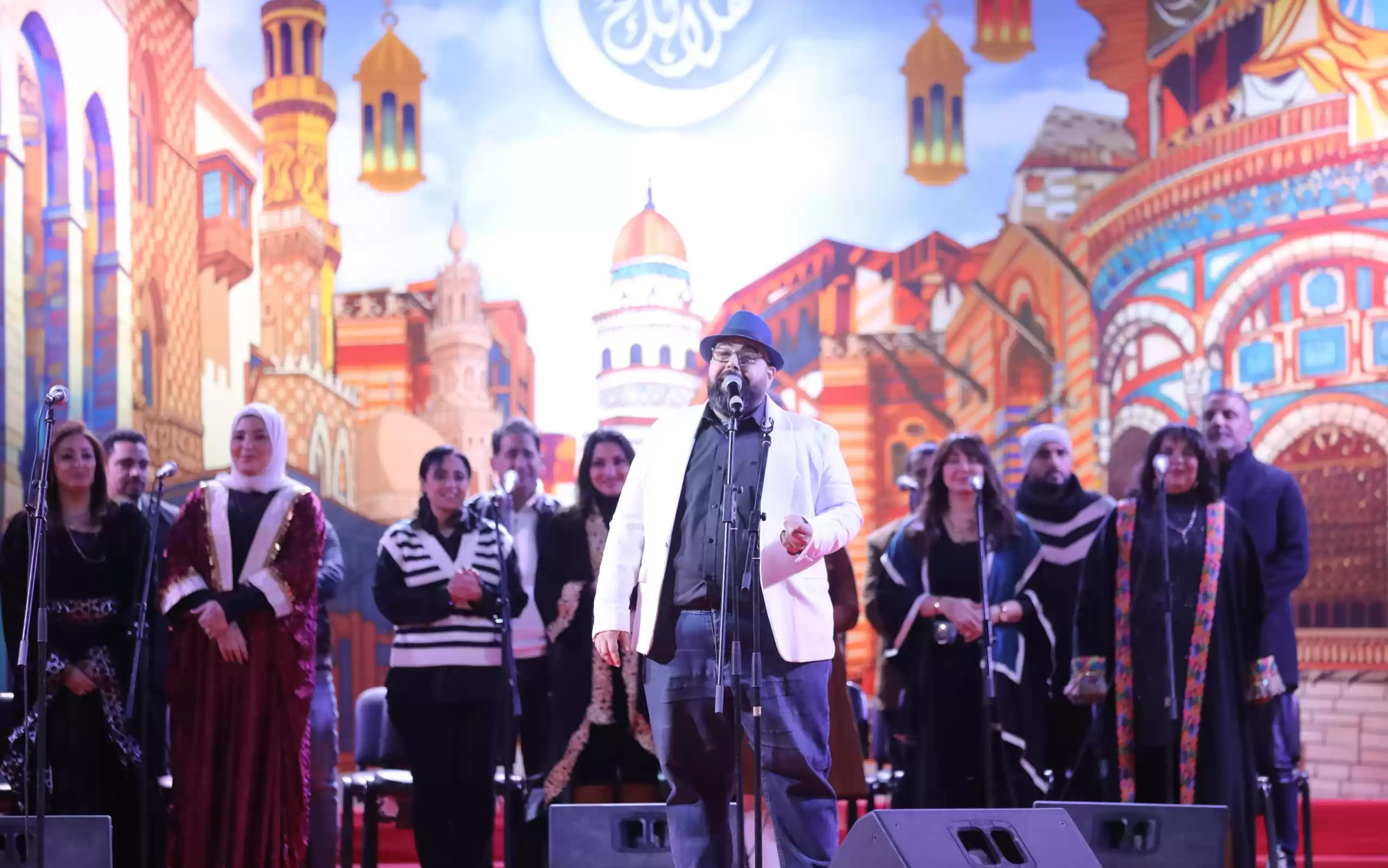 فرقة «أعز الناس» تحيي الليلة الحادية عشرة لـ «هل هلالك 10»