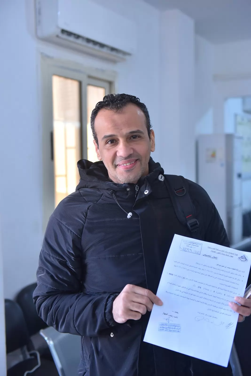 فرحة المواطنين بعد استلام أراضيهم بالعبور الجديدة