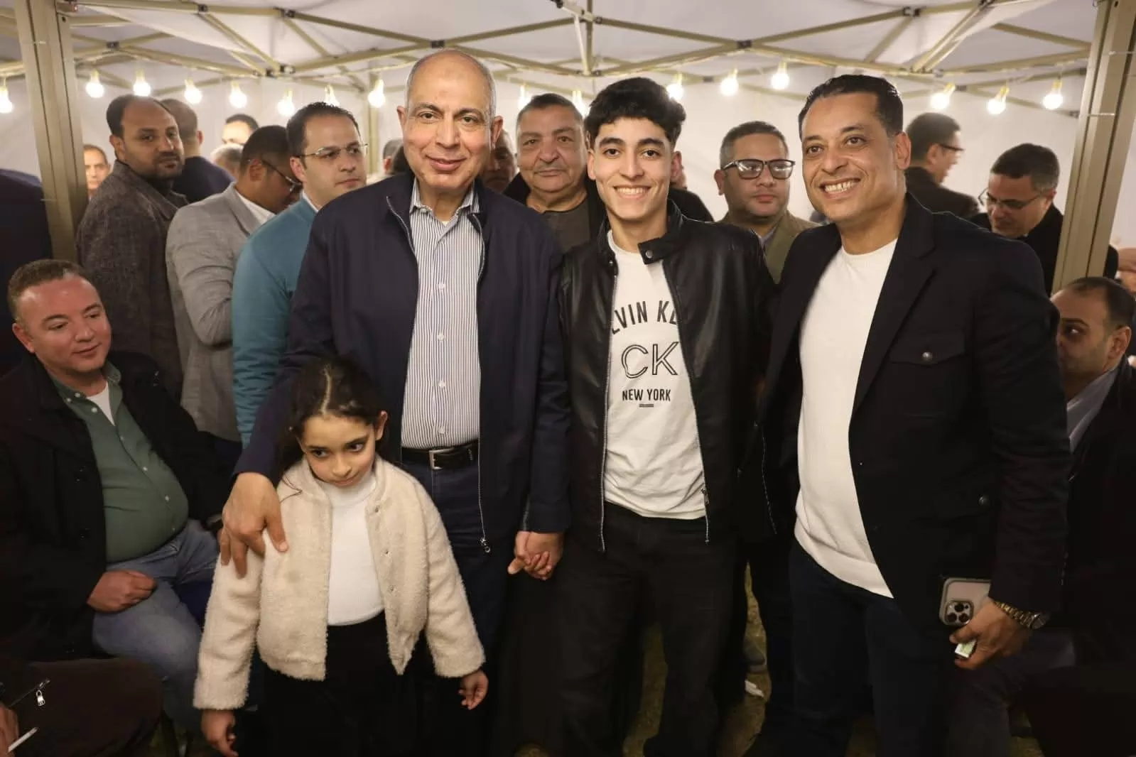 «مائدة وطن واحد».. محافظ المنيا يشارك في إفطار رمضاني لحزب مستقبل