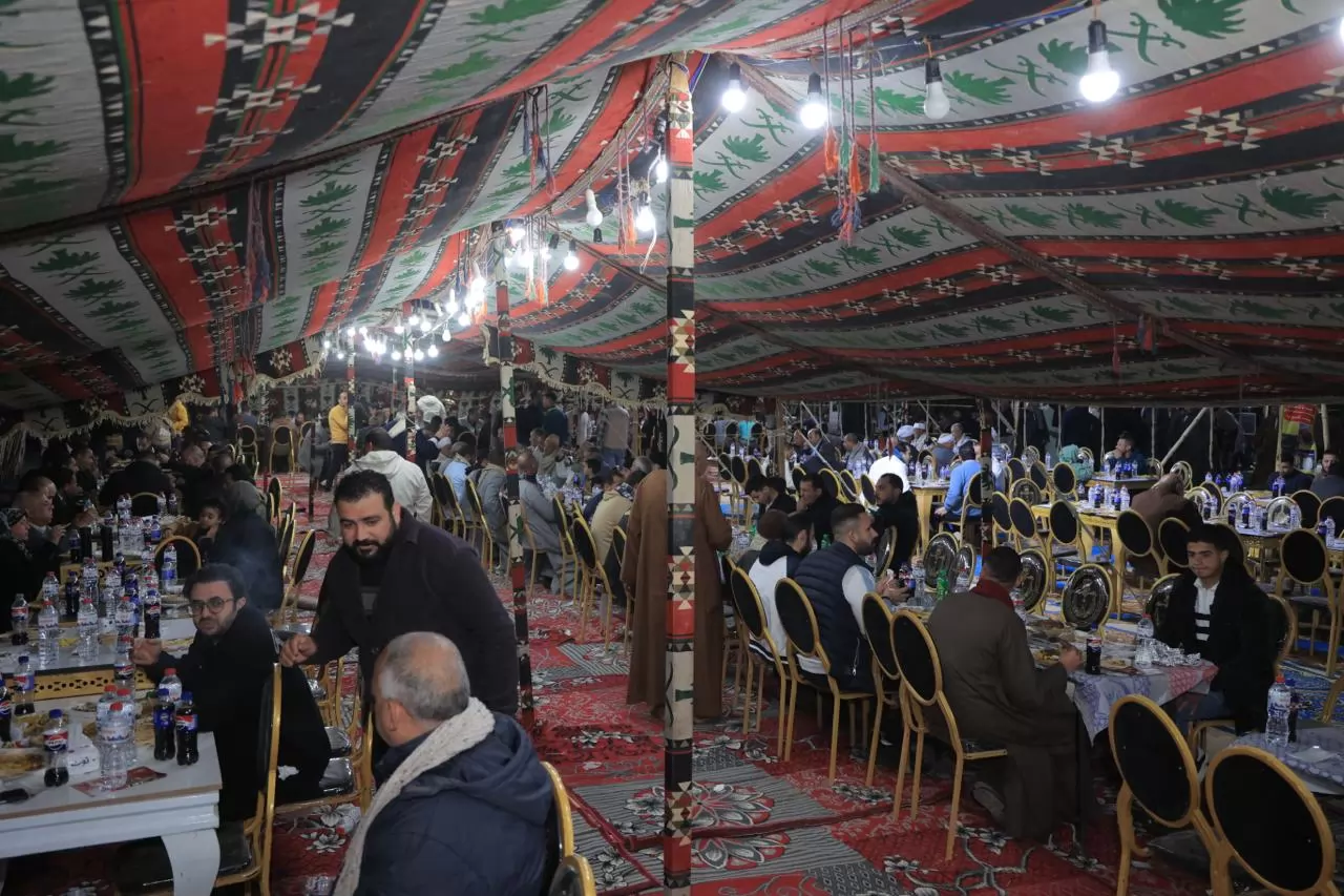 لأول مرة في المنيا.. إفطار بدوي يجمع أبناء الوطن في أجواء رمضانية