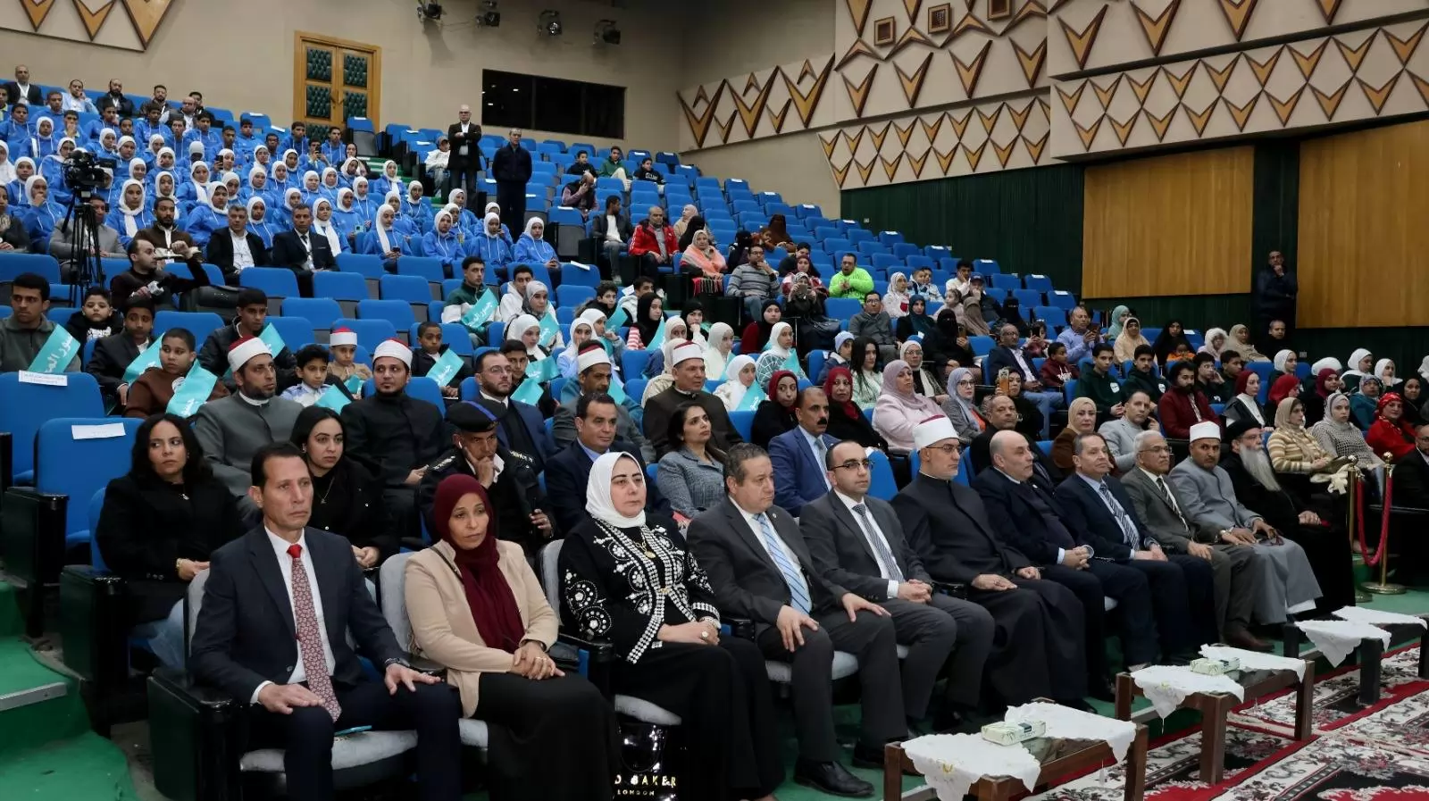 المفتي بكرم أوائل مسابقة جسور المحبة للقرآن الكريم بالإسماعيلية