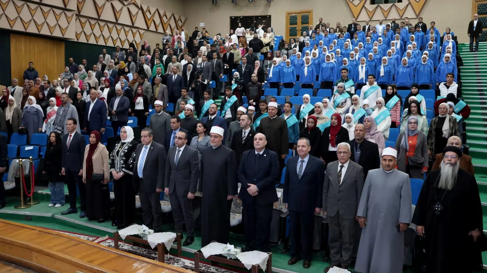 المفتي بكرم أوائل مسابقة جسور المحبة للقرآن الكريم بالإسماعيلية