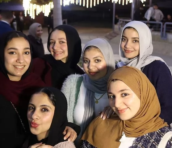 الجامعة المصرية الروسية تنظم حفلات إفطار للطلاب وسط أجواء مبهجة..