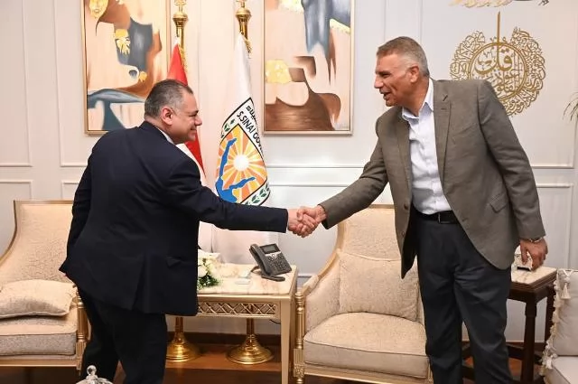 محافظ جنوب سيناء يبحث مع وزير السياحة والآثار سبل تنشيط  السياحة