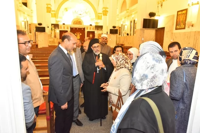 محافظ أسيوط يشهد إفطارًا جماعيًا بمطرانية الأقباط الكاثوليك 