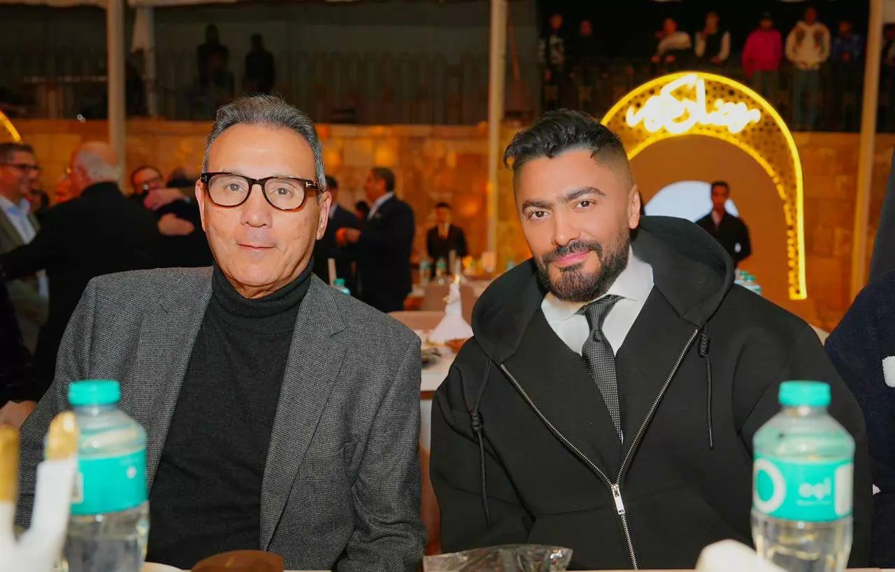 في أجواء يسودها الود والتقارب أقام البنك الأهلي المصري حفل سحور لعملائه 