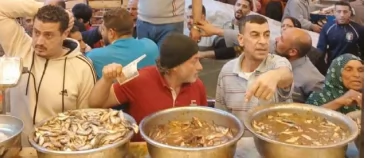 المصريون يصنعون البهجة رغم التحديات ولمّة الأسرة تتصدر المشهد