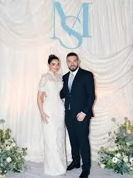 ملك أحمد زاهر تشارك جمهورها بصور خطبتها