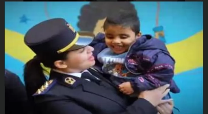 رجال الشرطة يشاركون الأطفال نزلاء دور رعاية الأيتام الإحتفال بعيد الفطر