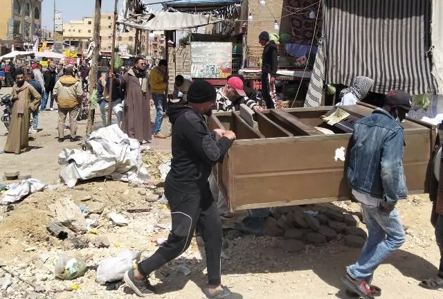 قيادات جهاز بدر تفترس إمبراطورية الباعة الجائلين بمنطقة الزلزال..