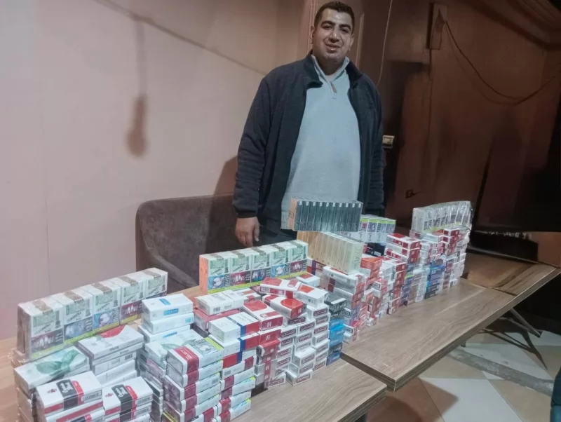 تموين القليوبية:ضبط413علبة سجائر مهربة ويحرر عدة مخالفات بالخانكة