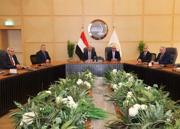 توقيع اتفاقيات بين شركة موانئ مصر والهيئة الاقتصادية لقناة السويس