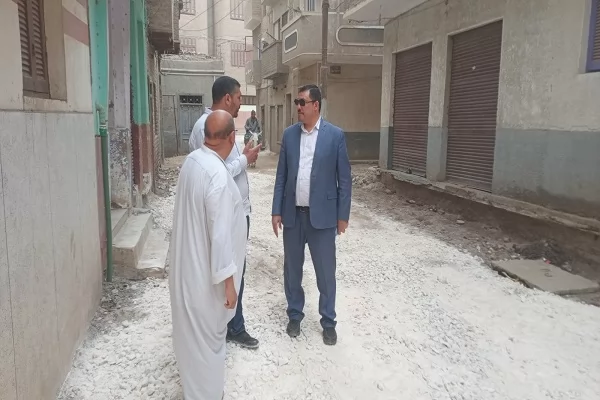استمرار تطوير شوارع القوصية بالإنترلوك ضمن خطة الارتقاء بأسيوط