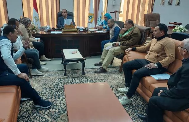 رئيس جهاز النوبارية الجديد يعلن نتائج اجتماعه مع سكان المدينة.. ب