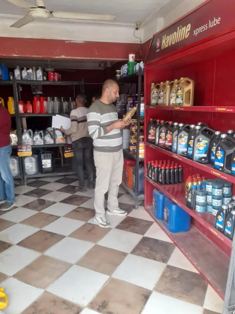 تحرير 108 مخالفات متنوعة فى حملات رقابية على المخابز و الأسواق