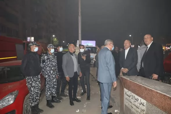 محافظ القاهرة: السيطرة على حريق مصنع ملابس بحي الزيتون