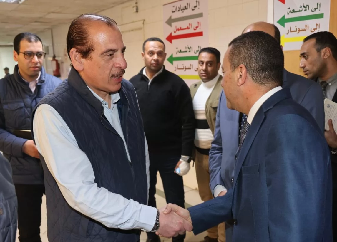الغريب يزور مصابى حادث السادات للإطمئنان على حالتهم الصحية 