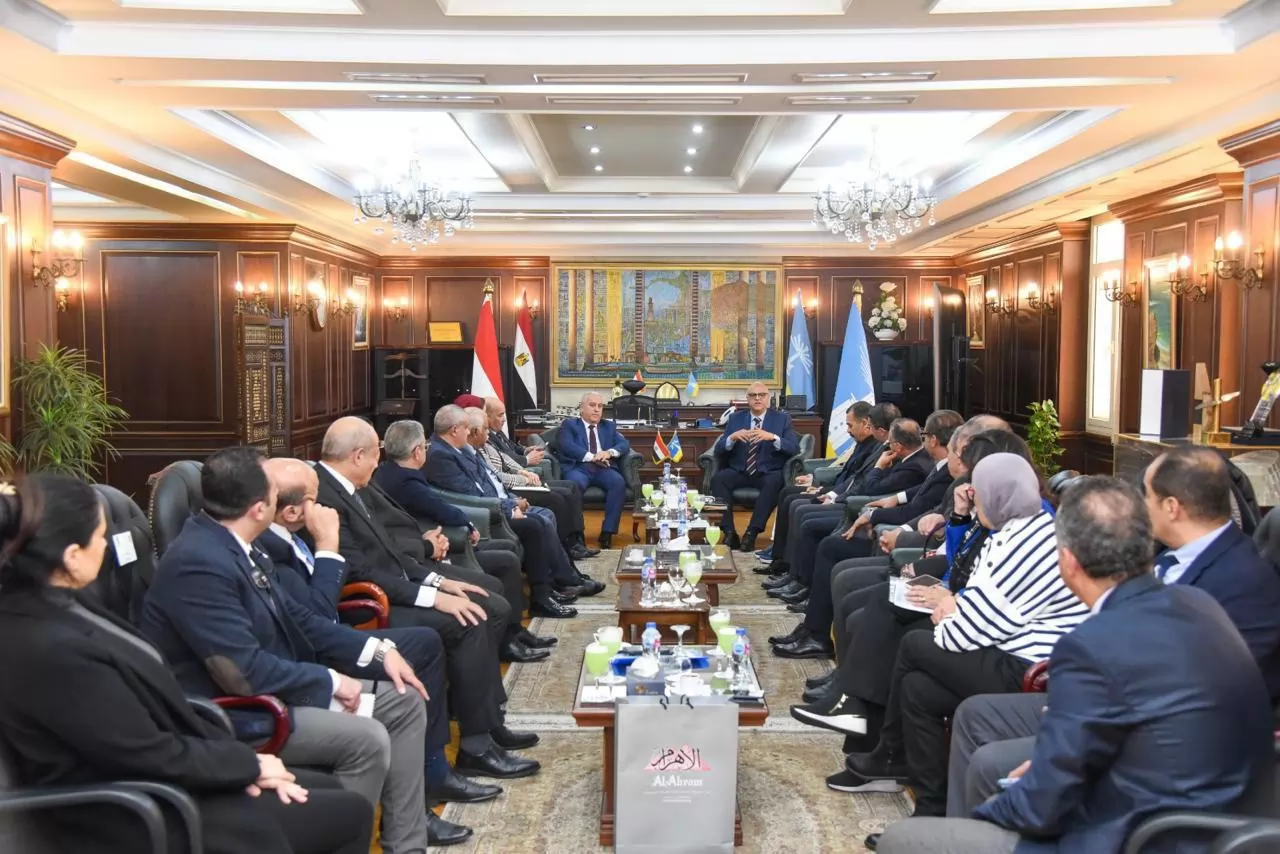 محافظ الإسكندرية ورئيس