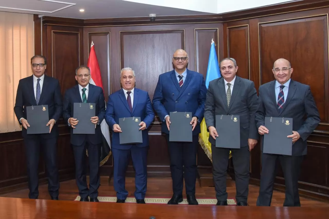 محافظ الإسكندرية ورئيس