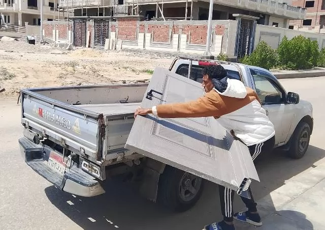 جهاز دمياط الجديدة ينفذ إزالة فورية لعقار سكنى مخالف فى المدينة..