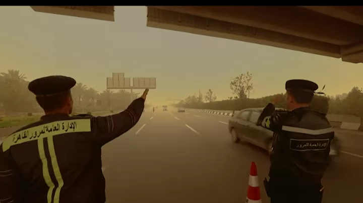 ​يدٌ تحمي ويدٌ تساعد.. دور وزارة الداخلية في تأمين حياة المواطنين