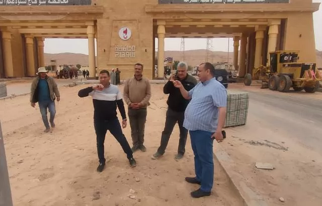 رئيس جهاز سوهاج الجديدة يكشف عن أهم مشروعات التجميل فى المدينة.. 