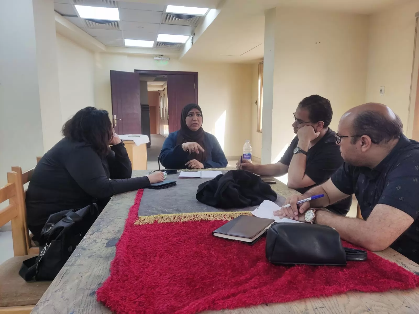 الاراجوز و المهرج لمسرح شباب الجنوب فى قنا