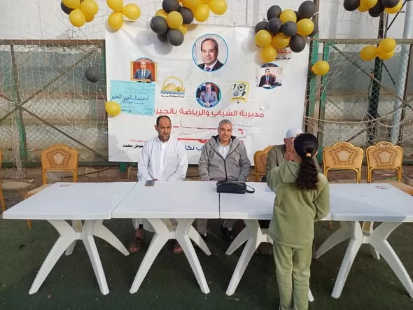 شباب منشأة القناطر تُسعد الأطفال بـ 