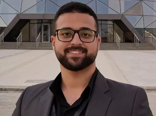 إنجازات دولية وتقنية لكوادر كلية الإدارة بالجامعة المصرية الروسية